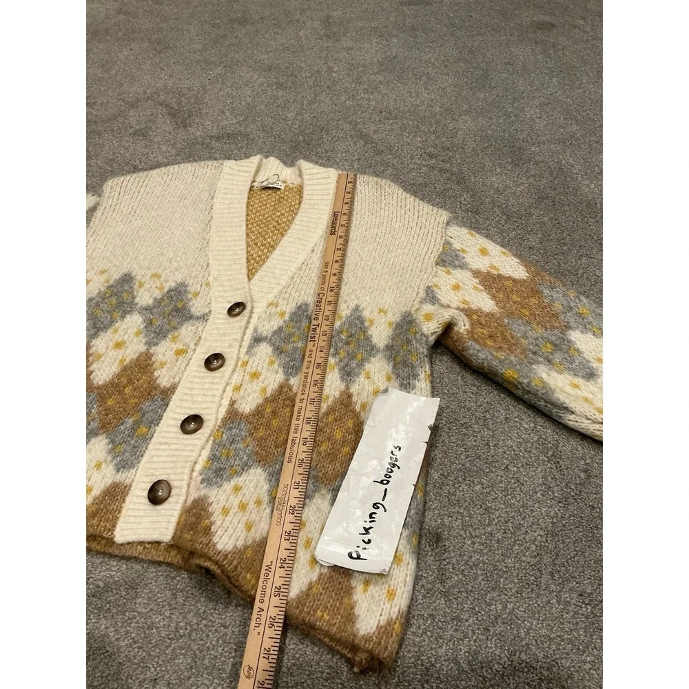 Pull And bear V-Neck Single-Breasted Jacquard Knit Cardigan Oversize  Size Small